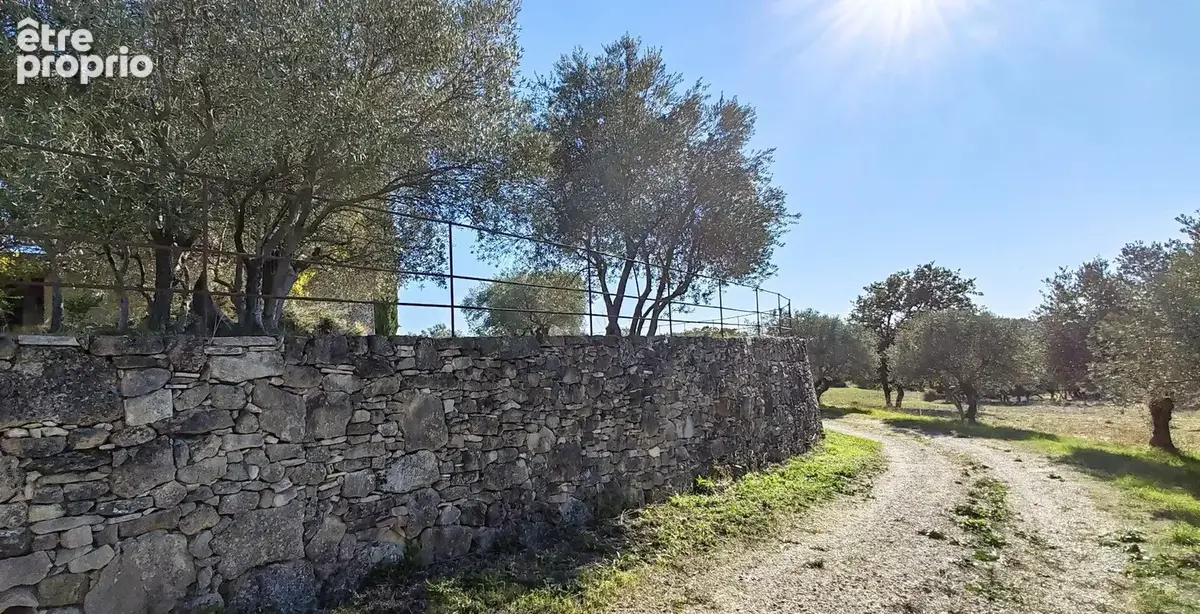 Ancien relais de poste avec domaine agricole à Forcalquier (04300) - photo 4