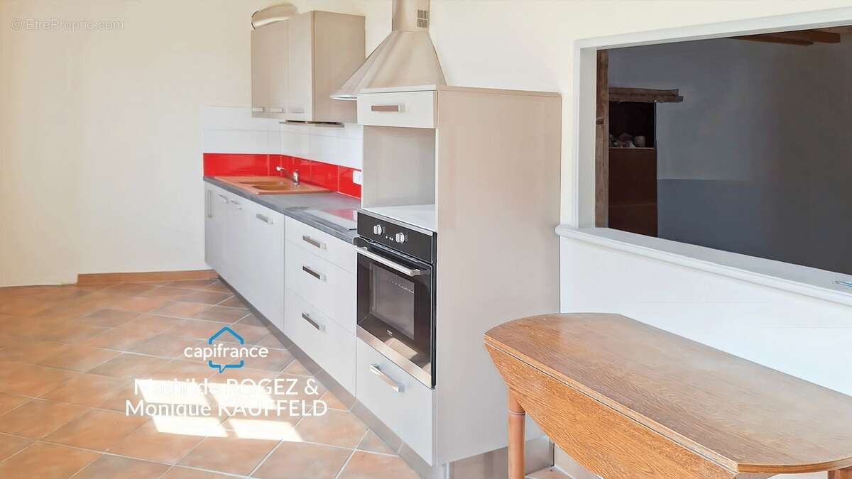 Maison rénovée avec terrasse et jardin - résidence principale, secondaire ou investisseurs ! - photo 6