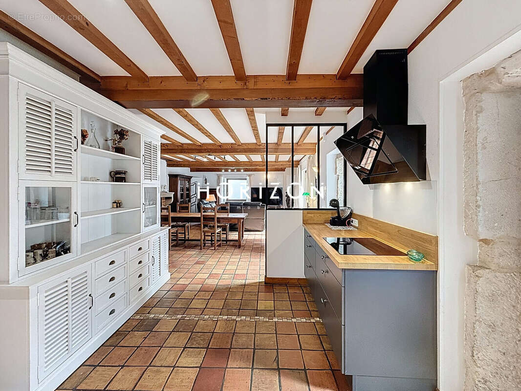 Maison à SAINT-GEORGES-DE-RENEINS