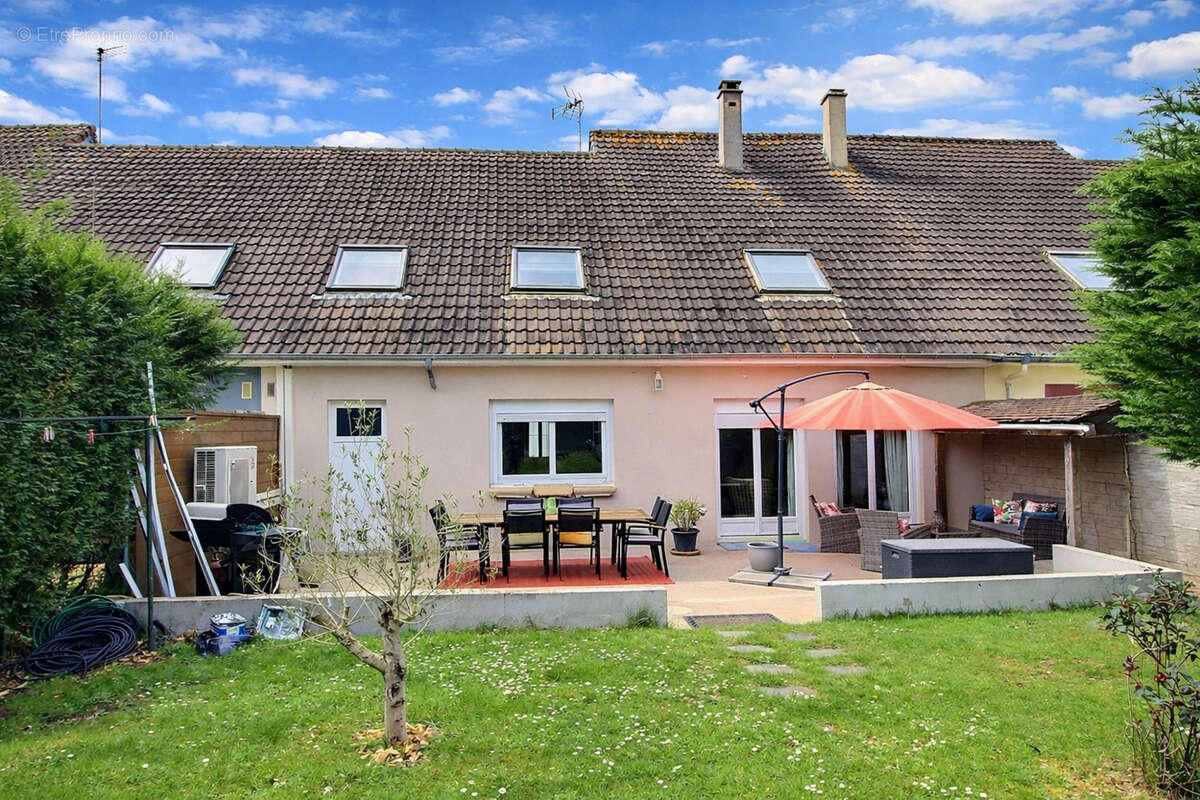 Maison à NOGENT-LE-ROI