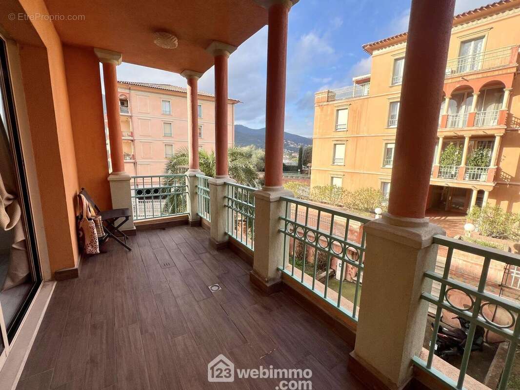 La terrasse de 7m2 - Appartement à BIGUGLIA