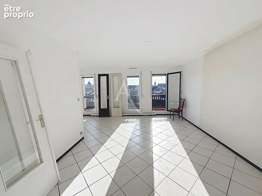 Appartement Metz 4 pièces - 2 chambres - balcon - cave - photo 2