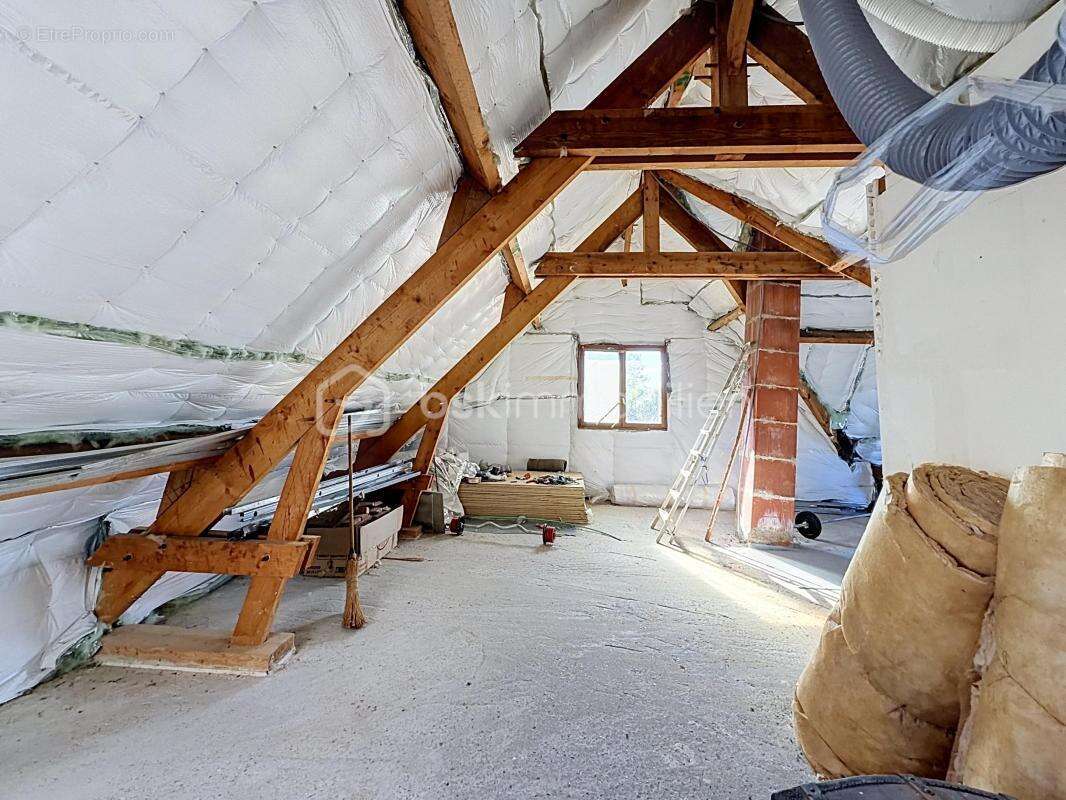 Maison familiale de 150 m2 sur sous sol total - photo 12