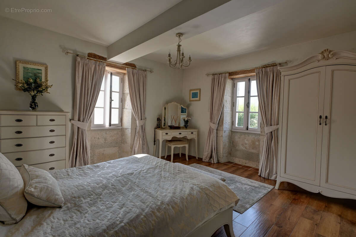 Maison à SAINT-SARDOS