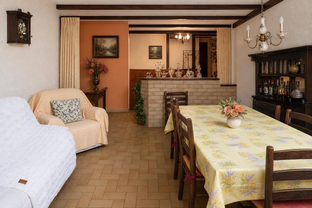 Maison à BRUYERES