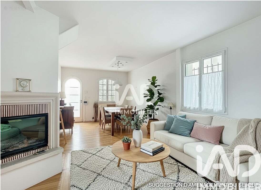 Photo 2 - Maison à SAINT-MAUR-DES-FOSSES