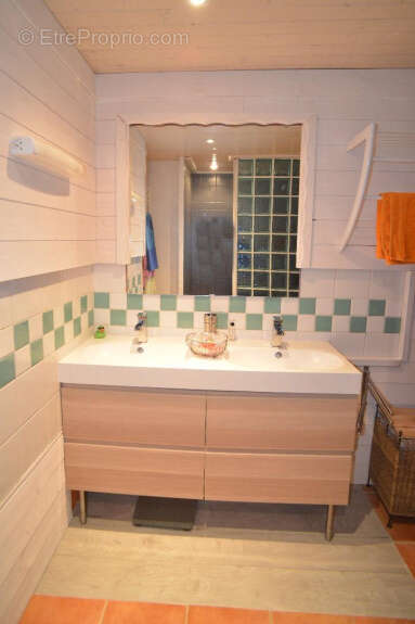 Appartement à LE CHATEL