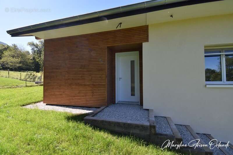 Appartement à GRESY-SUR-AIX