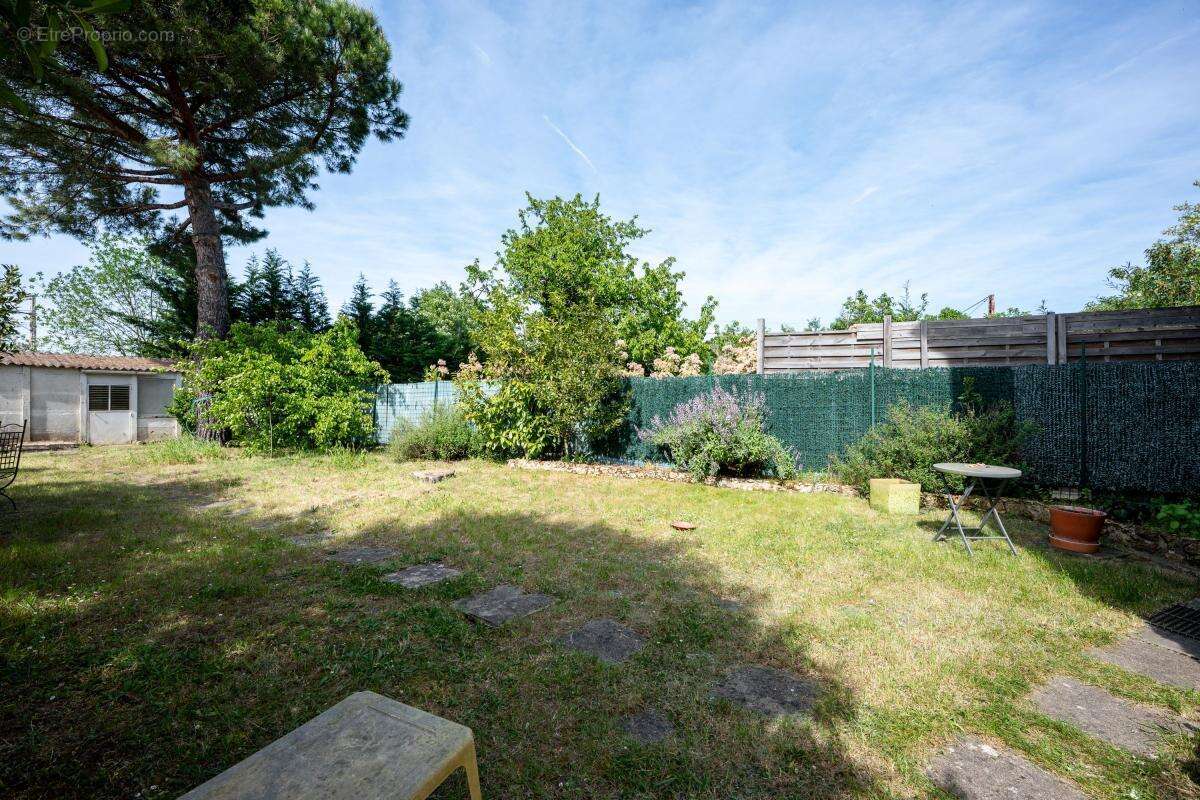 Secteur GATINOT - Maison 102.71 m² UTILES - 3 Chambres - Gare à pied - photo 11