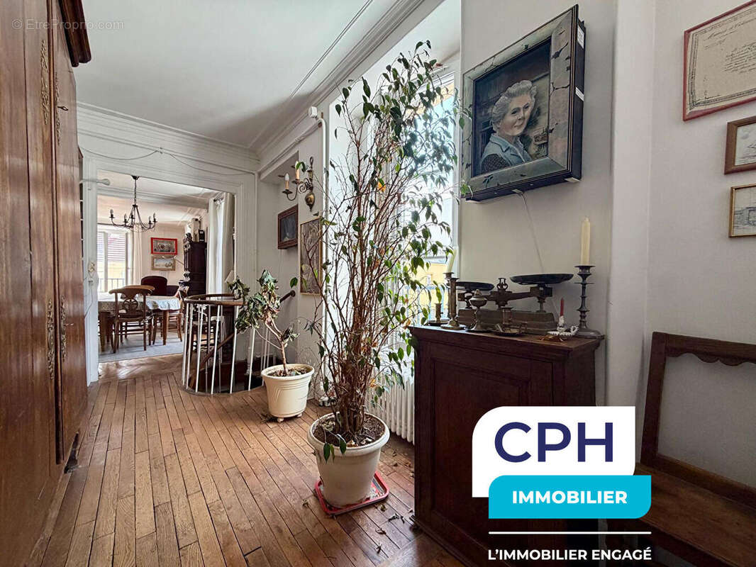 Splendide appartement 7 pièces à vendre à Versailles - Secteur Notre Dame - photo 7