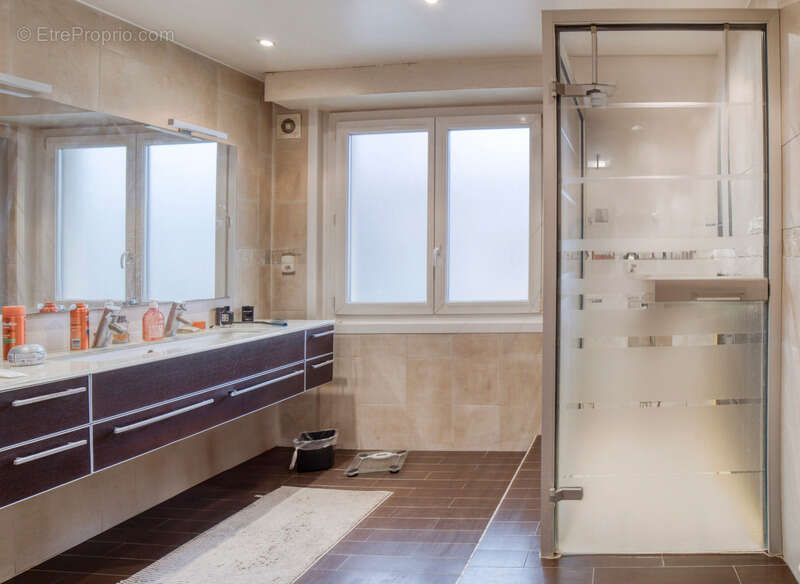 Appartement à CLUSES