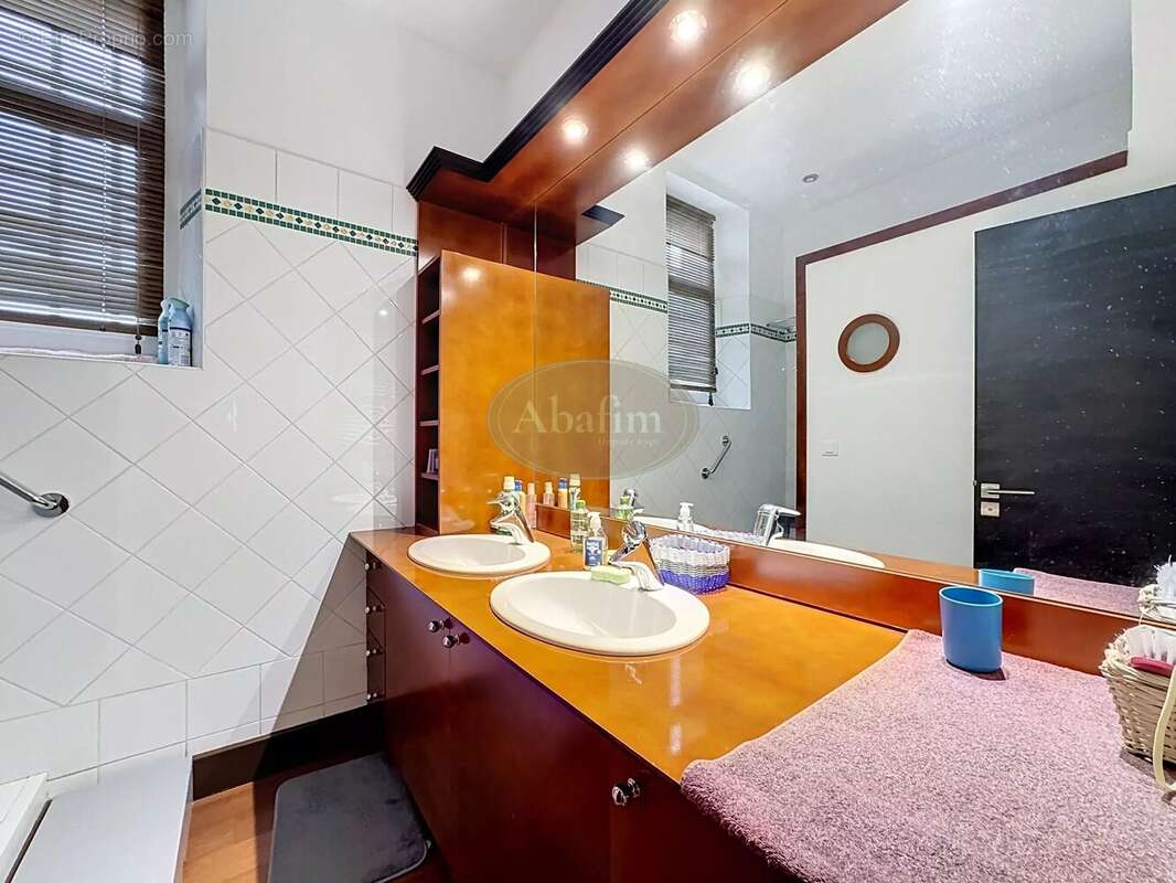 Appartement haussmannien lumineux - photo 16