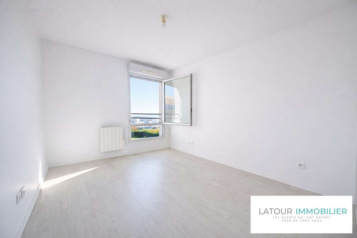 Appartement à L'ISLE-D'ABEAU