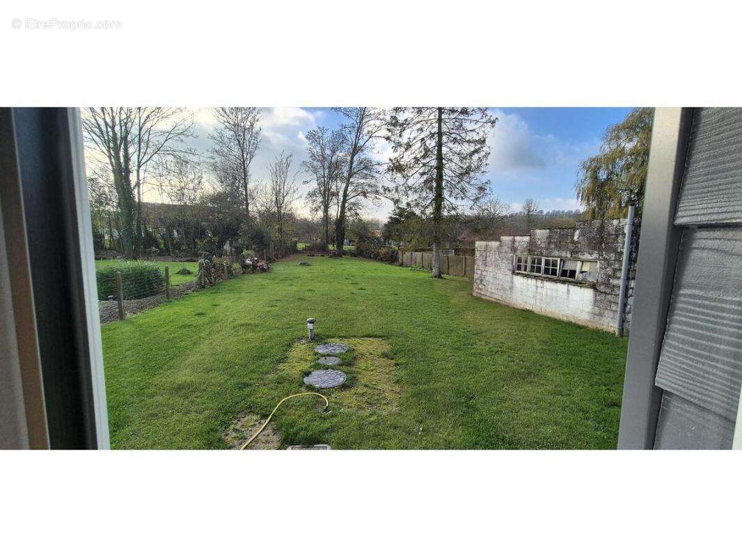 Maison à CAVRON-SAINT-MARTIN