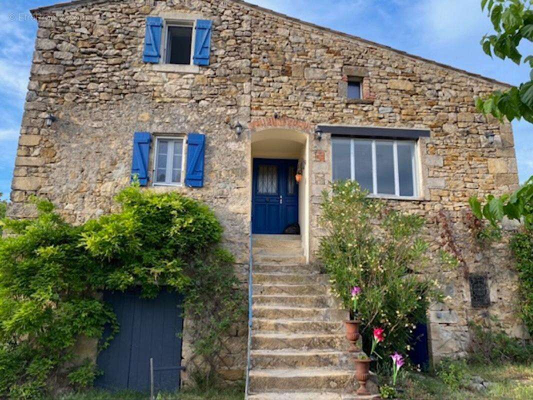 Maison en pierre avec piscine sur 8500 m² de terrain Bessas 10 pièce(s) 244 m2 - photo 2