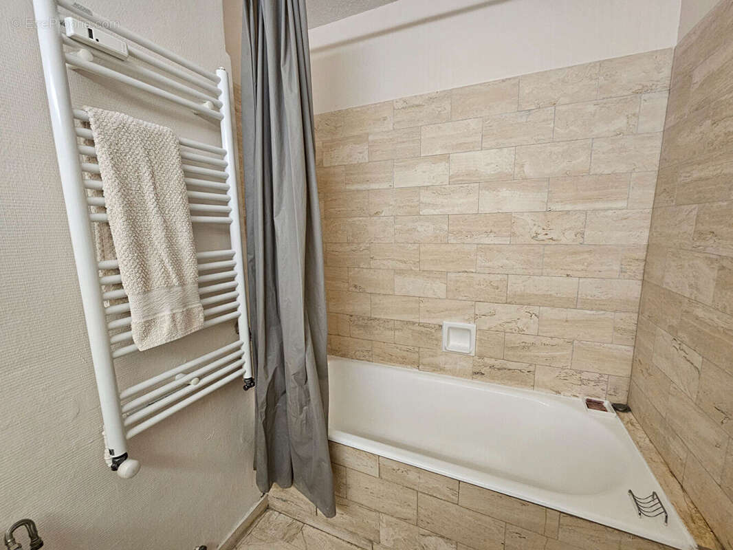 Appartement à MANDELIEU-LA-NAPOULE