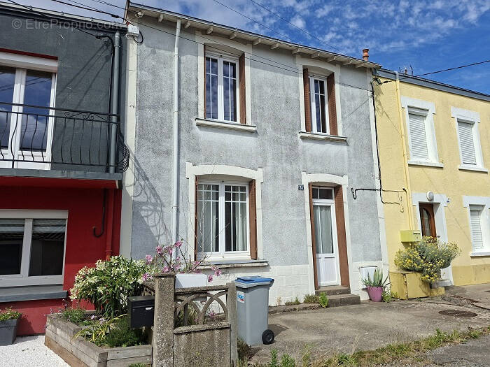 Maison à LA MONTAGNE
