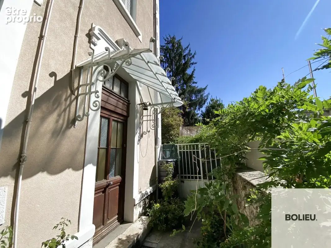 Appartement t3   73 m2   secteur place de la mairie - photo 15