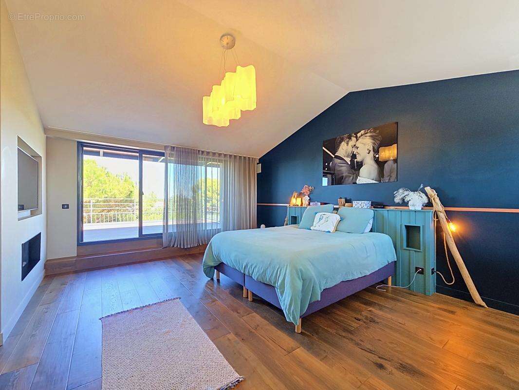 Maison 328 m² à L'houmeau  - photo 38