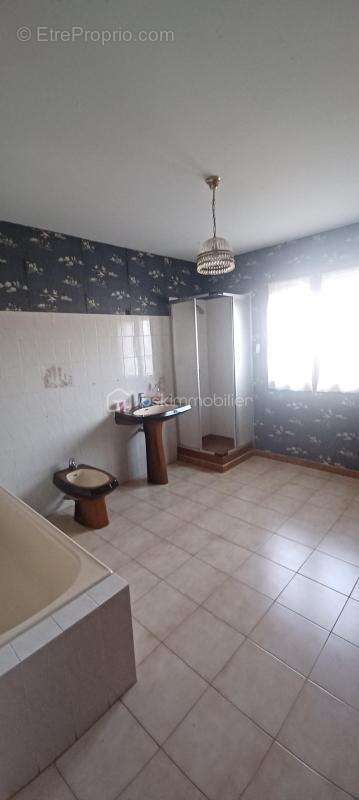 Villa tradionnelle a vendre - photo 11