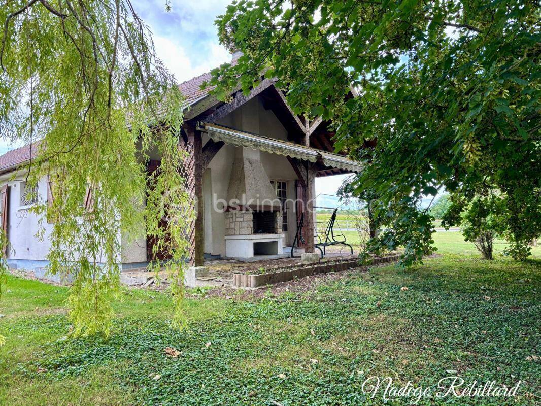 Maison à POUY-SUR-VANNES