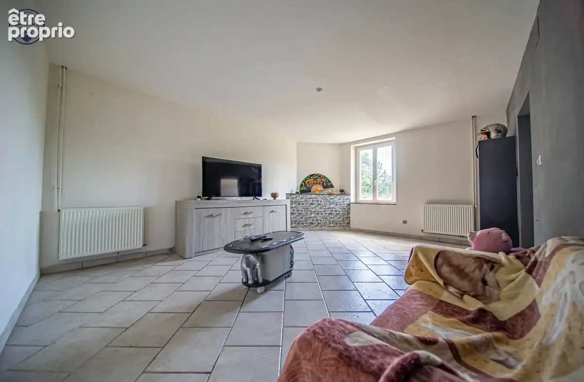 Spacieuse maison familiale avec jardin, dépendance et garage à Lacroix-sur-Meuse - photo 6