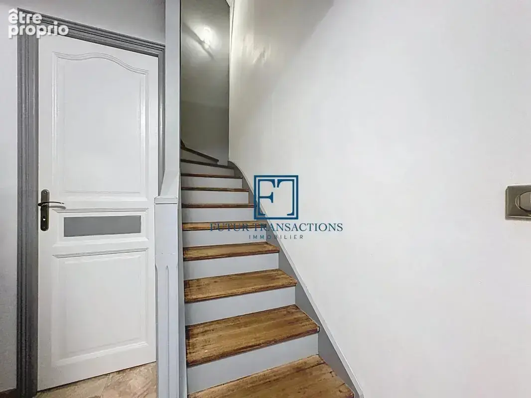Maison 5  pièces Voisins-le-Bretonneux  Futur Transactions - photo 9