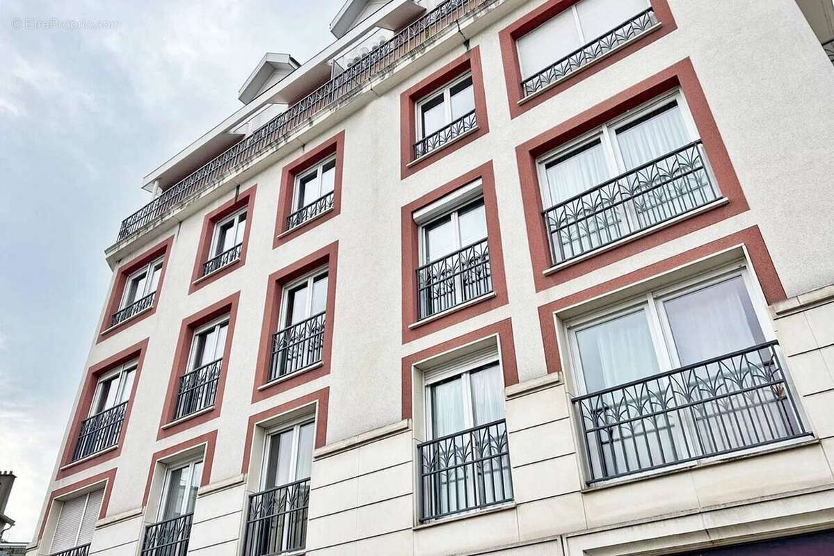 Appartement à SAINT-MAUR-DES-FOSSES