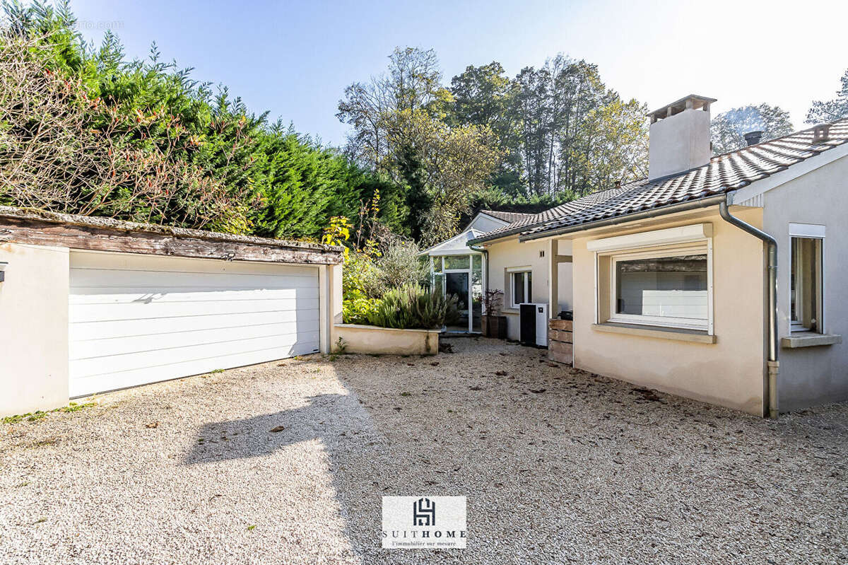 Maison à SAINT-DIDIER-AU-MONT-D'OR