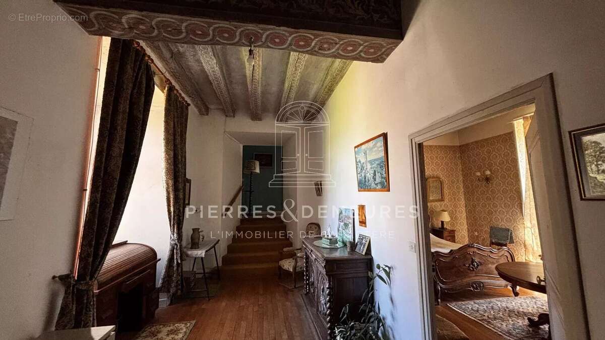 Maison à NEUILLAY-LES-BOIS