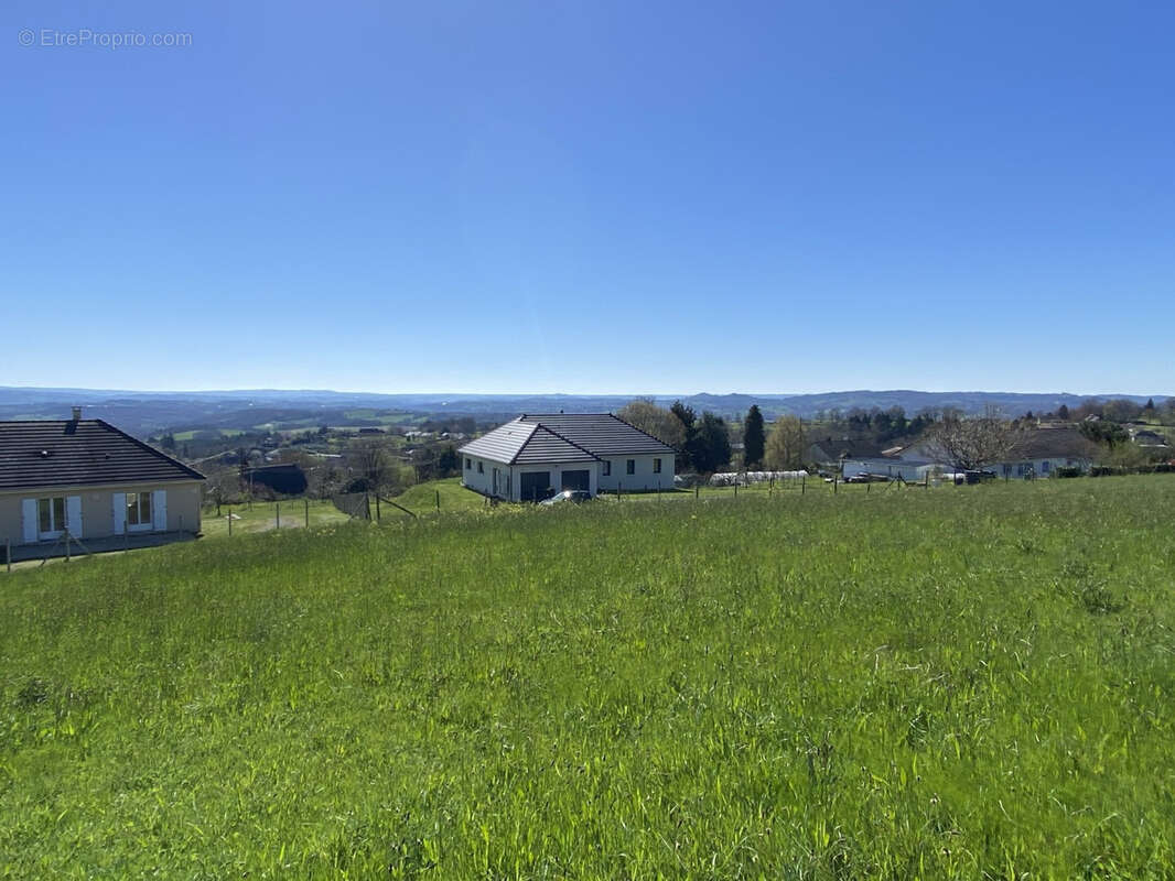 Terrain à CHABRIGNAC