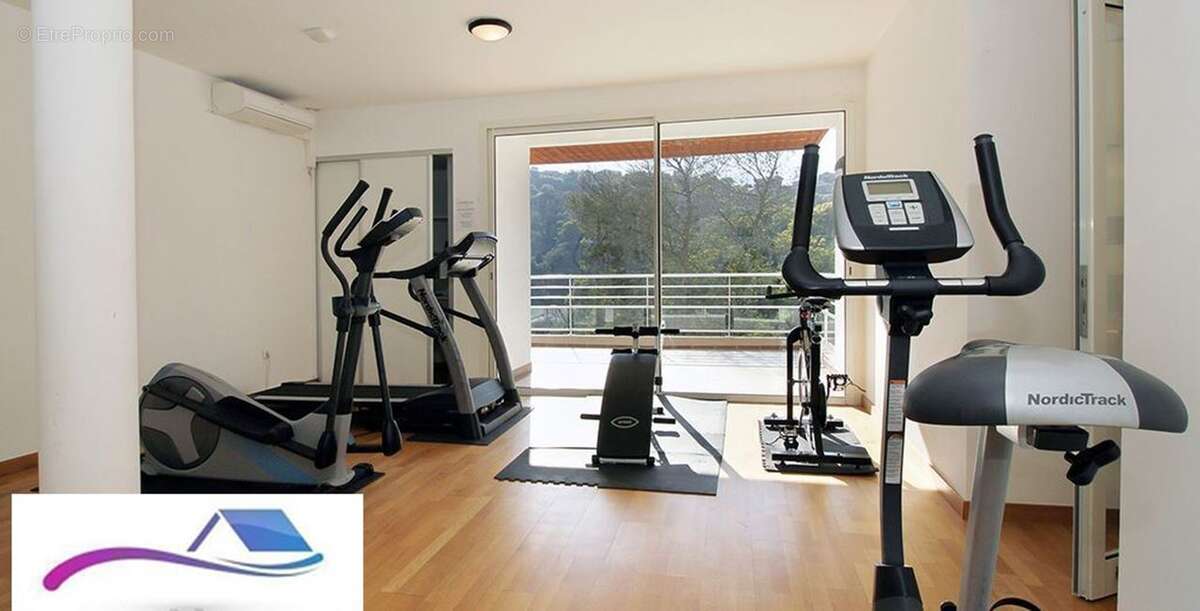 Appartement à MANDELIEU-LA-NAPOULE