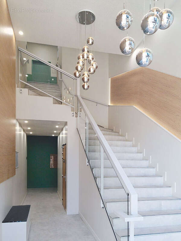 Commerce à AIX-EN-PROVENCE