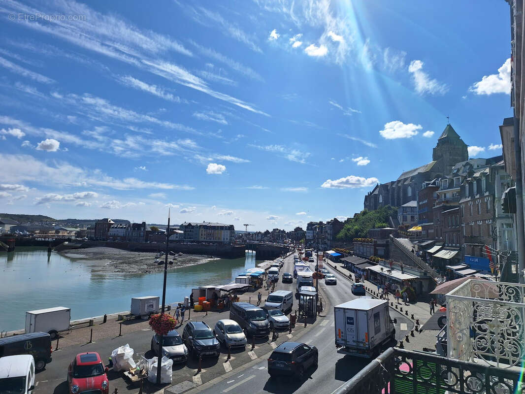 Grand appartement avec balcon au coeur du Tréport: Vue dégagée - photo 3