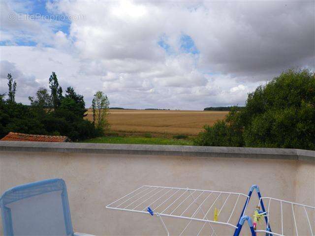 Appartement à DANGERS