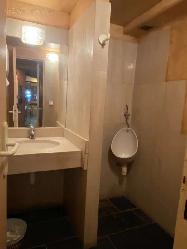 Commerce à FONT-ROMEU-ODEILLO-VIA