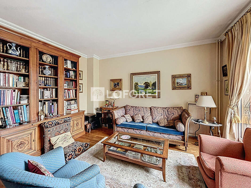 Appartement à BOUGIVAL