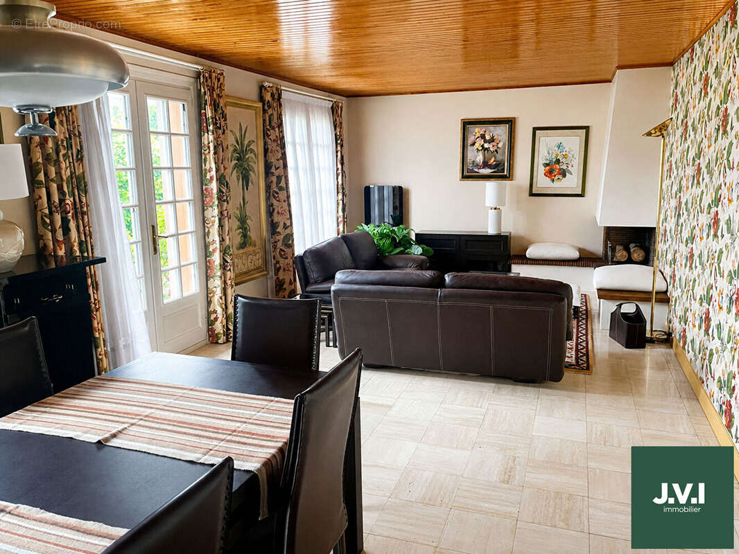 Maison à GROSLAY