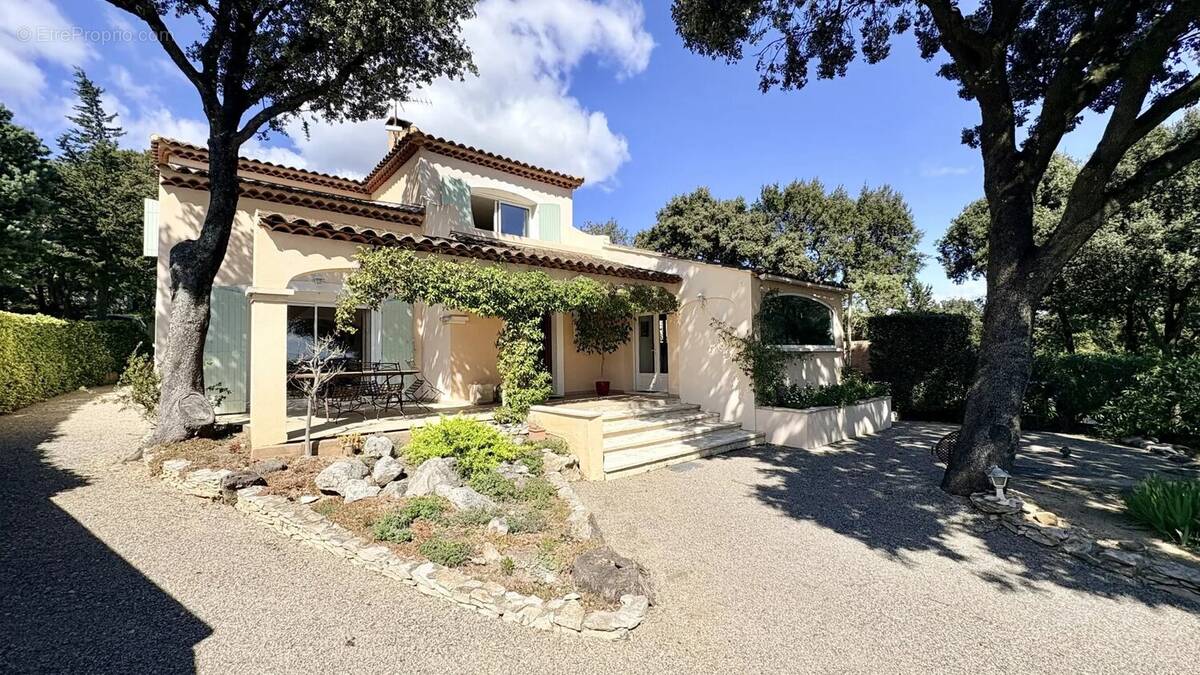 Maison à ROCHEFORT-DU-GARD