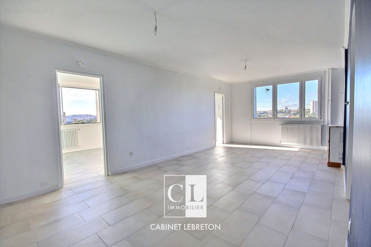 Appartement à MARSEILLE-10E