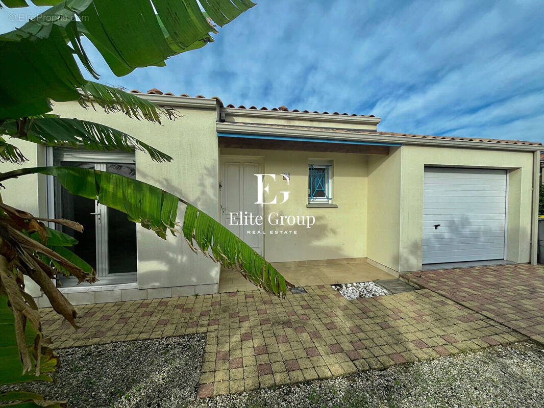 Maison à PORT-DES-BARQUES