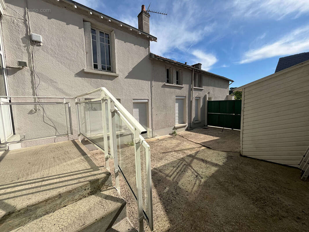 Commerce à POITIERS