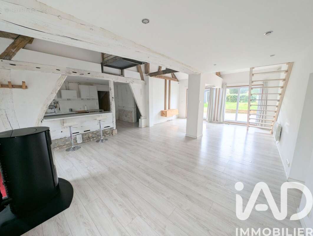 Maison 105 m² à Lorris  - photo 2