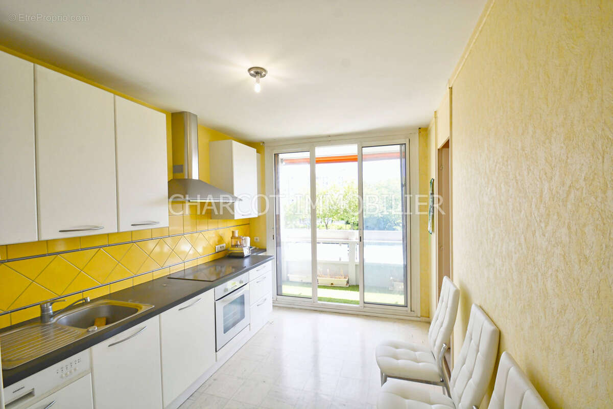 Appartement à LYON-5E
