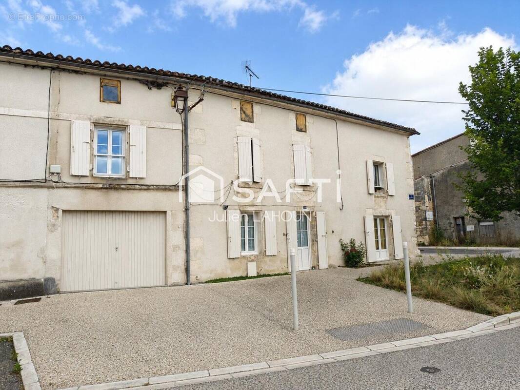 Photo 1 - Appartement à CHATEAUNEUF-SUR-CHARENTE