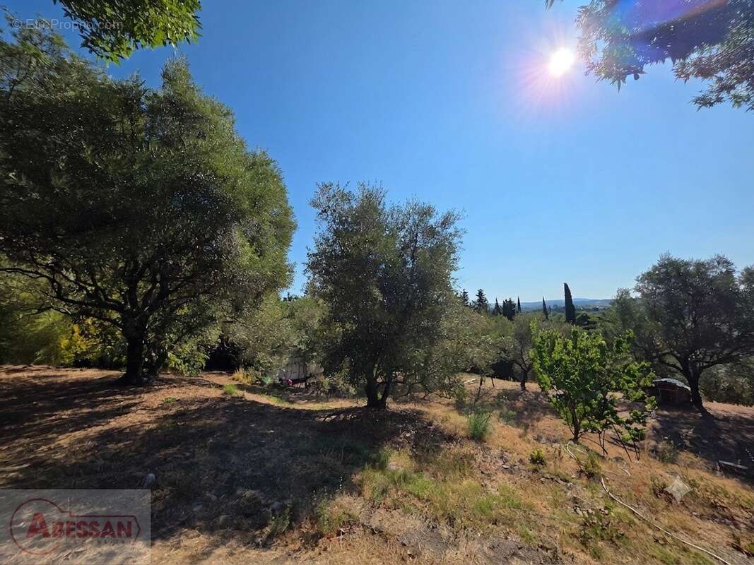 Saint-Christol-lès-Alès  Vue dominante, calme absolu et plus de 3 300 m² de terrain - photo 12