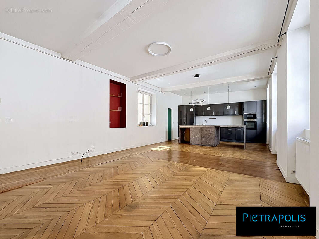 Appartement à LYON-1E