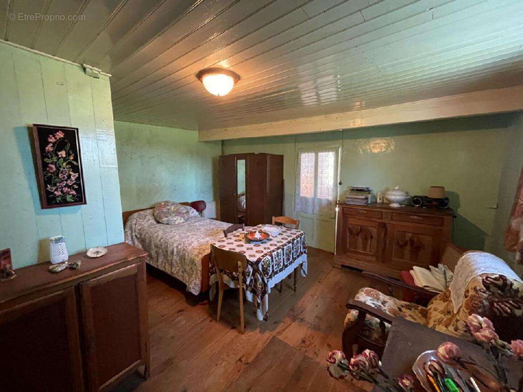 Maison à LA CROIX-SUR-GARTEMPE