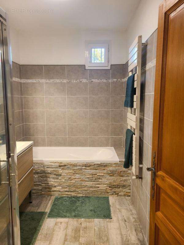 Maison à PONT-SAINT-ESPRIT