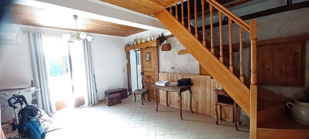 Maison à NOYANT-D&#039;ALLIER